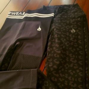 2 pairs of Ryderwear Leggings